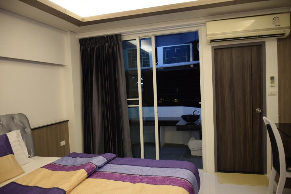 Family Suite Room Pratunam Bangkok Buitenkant foto