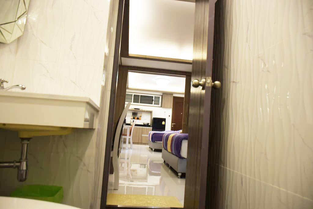 Family Suite Room Pratunam Bangkok Buitenkant foto