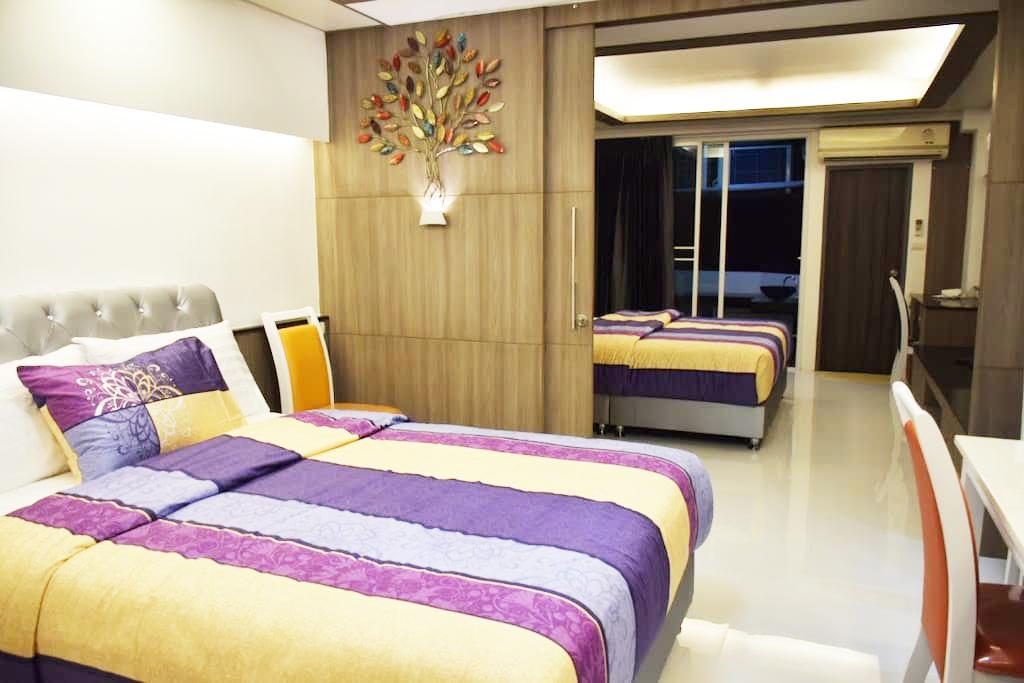 Family Suite Room Pratunam Bangkok Buitenkant foto
