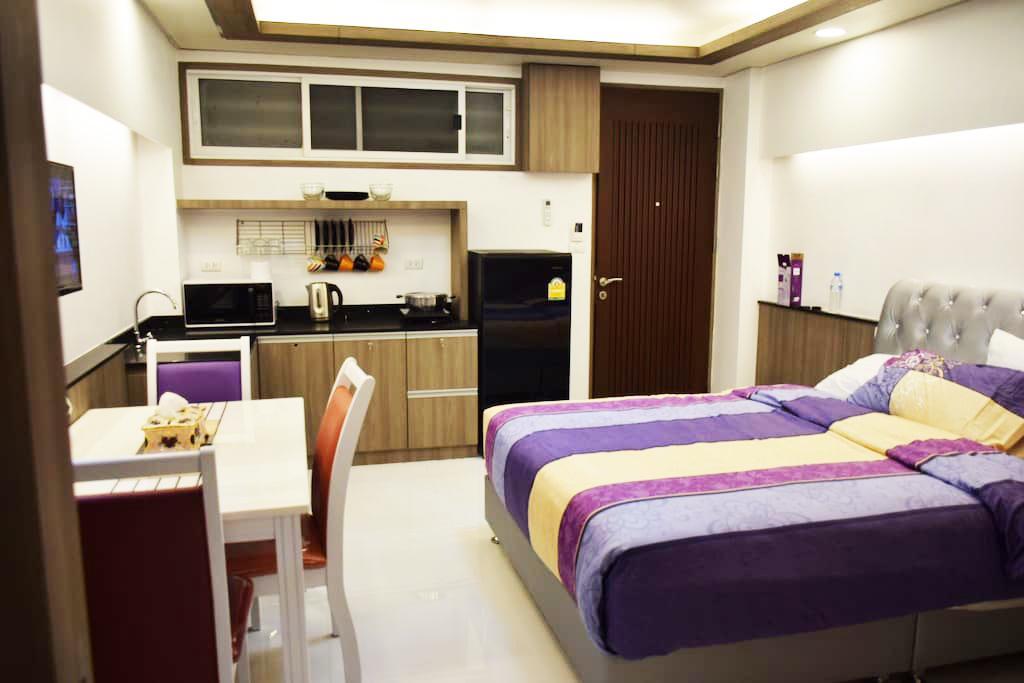 Family Suite Room Pratunam Bangkok Buitenkant foto